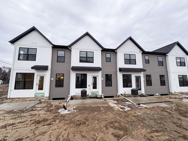 4415 Trillium Court SE, Kentwood, MI 49512