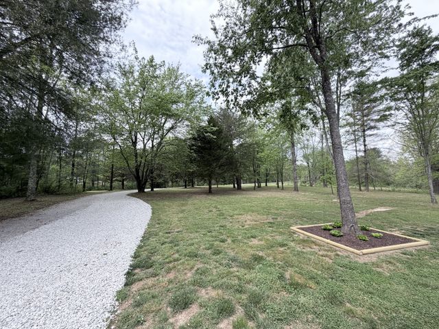 720 Trussell Rd, Monteagle, TN 37356