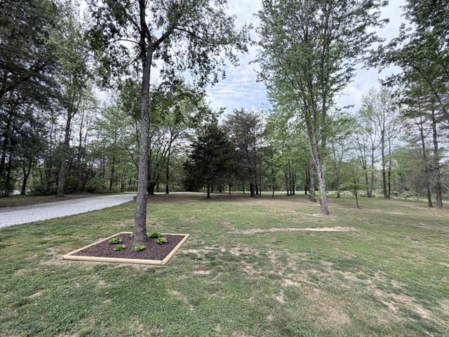 720 Trussell Rd, Monteagle, TN 37356