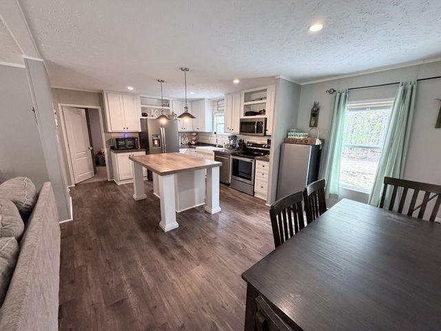 720 Trussell Rd, Monteagle, TN 37356