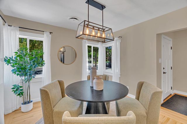 5200 J St, Sacramento, CA 95819