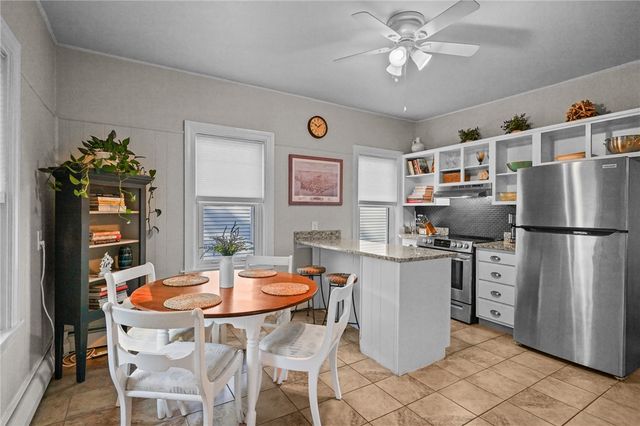 48 Constitution Street 1, Bristol, RI 02809