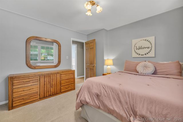 5708 S Louisville Avenue, Tulsa, OK 74135