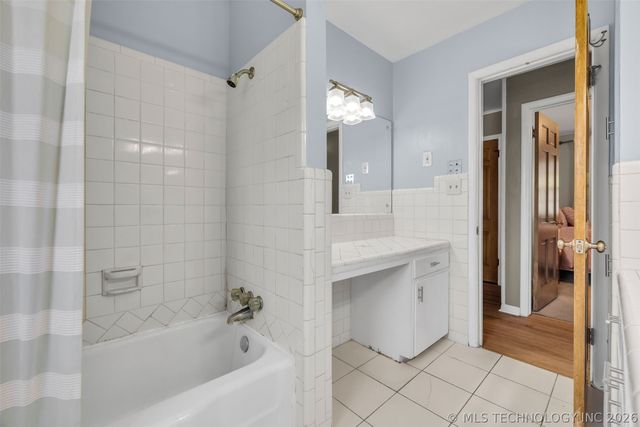 5708 S Louisville Avenue, Tulsa, OK 74135