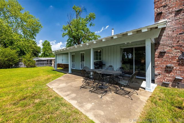 5708 S Louisville Avenue, Tulsa, OK 74135