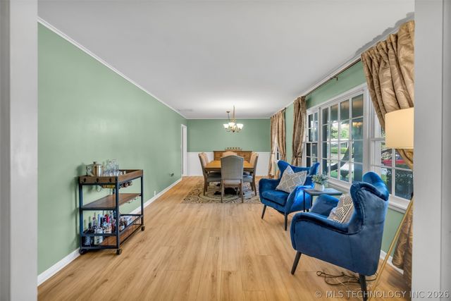 5708 S Louisville Avenue, Tulsa, OK 74135
