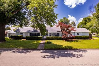 5708 S Louisville Avenue, Tulsa, OK 74135