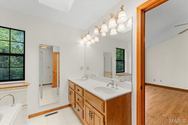 1245 Tanglewood Trace, O'fallon, IL 62269