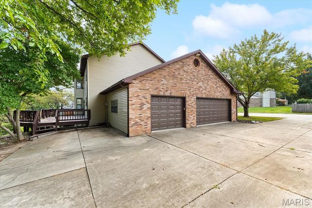 1245 Tanglewood Trace, O'fallon, IL 62269
