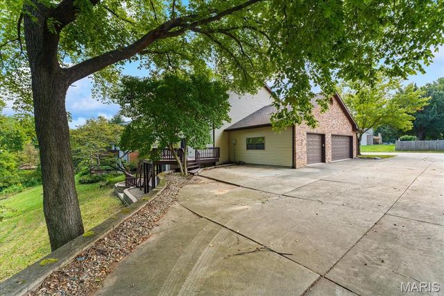 1245 Tanglewood Trace, O'fallon, IL 62269