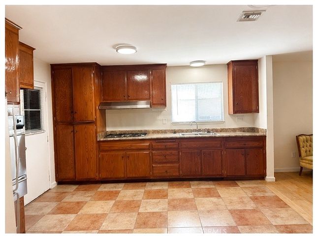 12201 Claretta Street, Sylmar, CA 91342