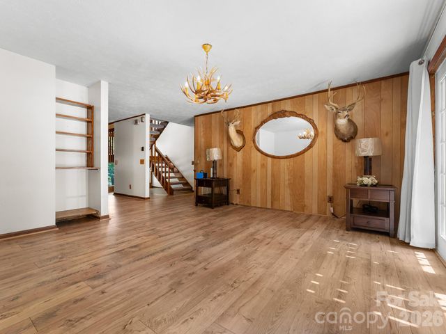 40 Country Bear Lane, Flat Rock, NC 28731