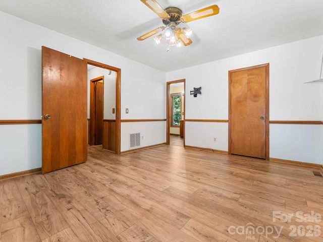 40 Country Bear Lane, Flat Rock, NC 28731