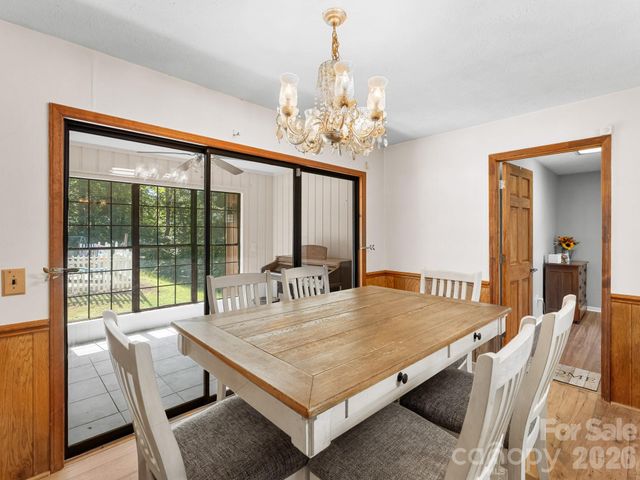 40 Country Bear Lane, Flat Rock, NC 28731