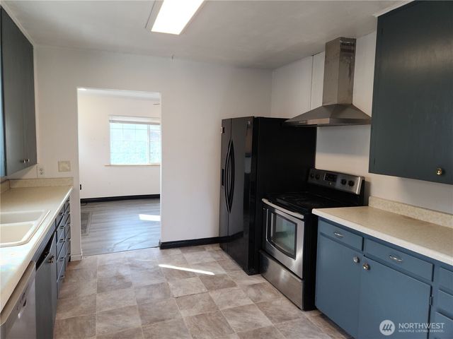 2902 Dover Street, Longview, WA 98632