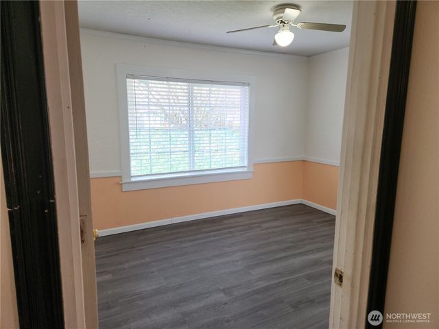 2902 Dover Street, Longview, WA 98632