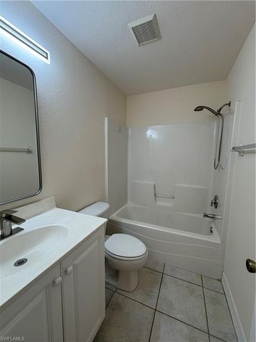 4519 SW 7th PL, Cape Coral, FL 33914