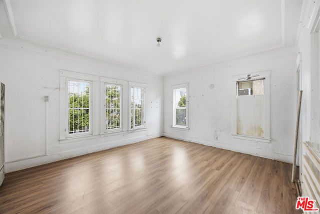 412 Union Drive, Los Angeles, CA 90017