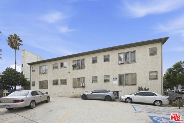 412 Union Drive, Los Angeles, CA 90017