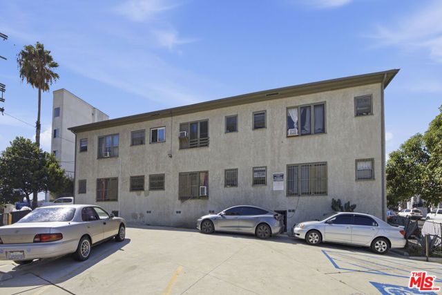 412 Union Drive, Los Angeles, CA 90017