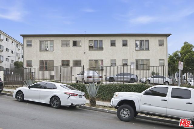 412 Union Drive, Los Angeles, CA 90017