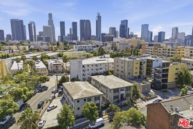 412 Union Drive, Los Angeles, CA 90017