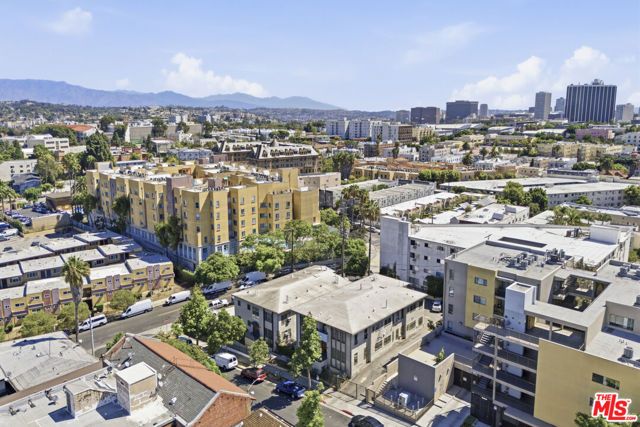412 Union Drive, Los Angeles, CA 90017