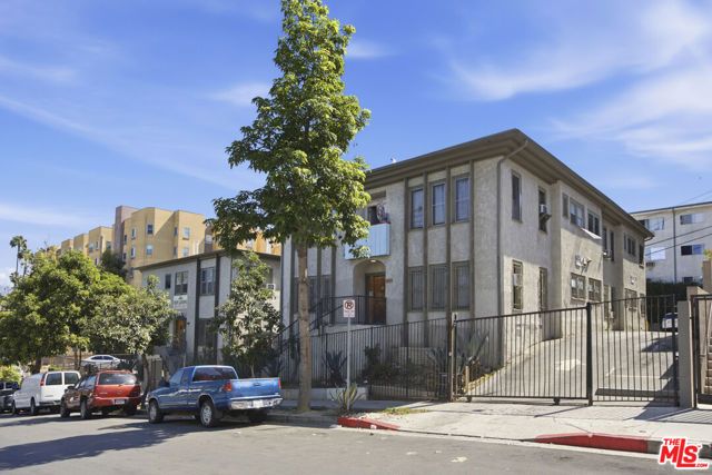 412 Union Drive, Los Angeles, CA 90017