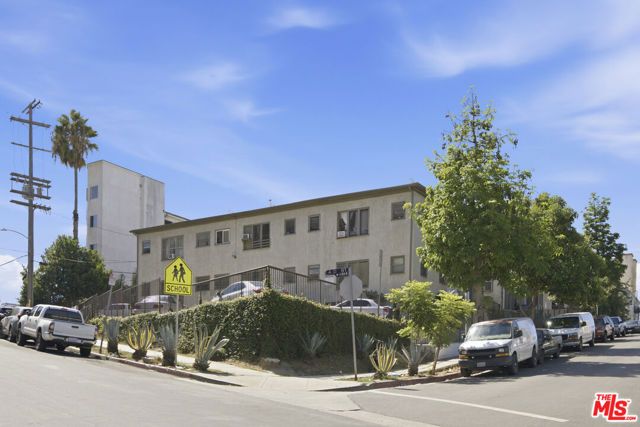 412 Union Drive, Los Angeles, CA 90017
