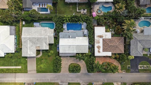 4230 NE 19TH Avenue, Oakland Park, FL 33308