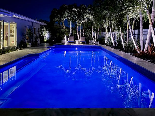 4230 NE 19TH Avenue, Oakland Park, FL 33308