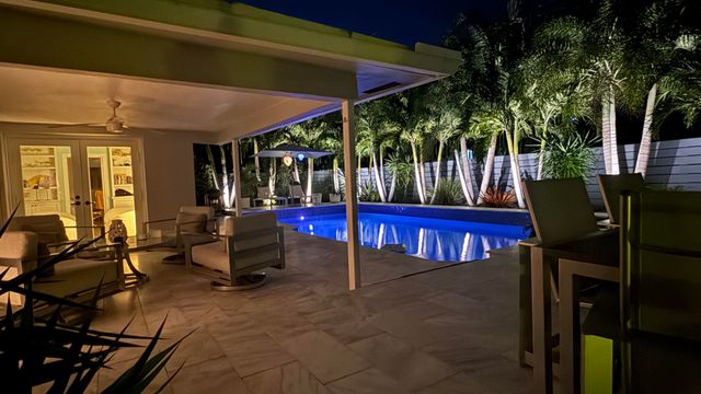 4230 NE 19TH Avenue, Oakland Park, FL 33308
