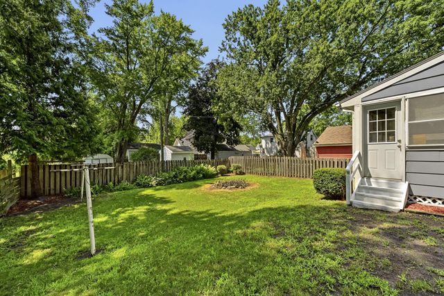 1210 5th Street SE, Rochester, MN 55904