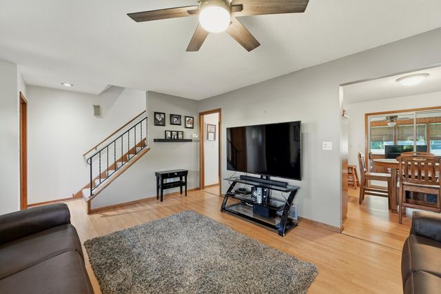 1210 5th Street SE, Rochester, MN 55904