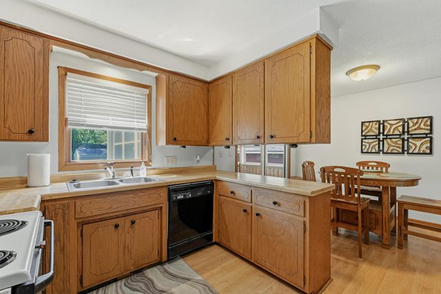 1210 5th Street SE, Rochester, MN 55904