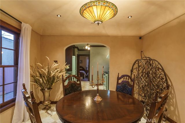 2015 San Francisco Avenue, Long Beach, CA 90806