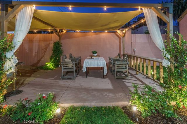 2015 San Francisco Avenue, Long Beach, CA 90806