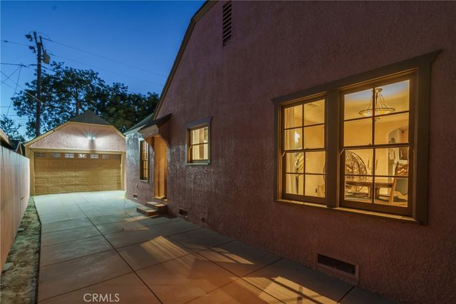 2015 San Francisco Avenue, Long Beach, CA 90806