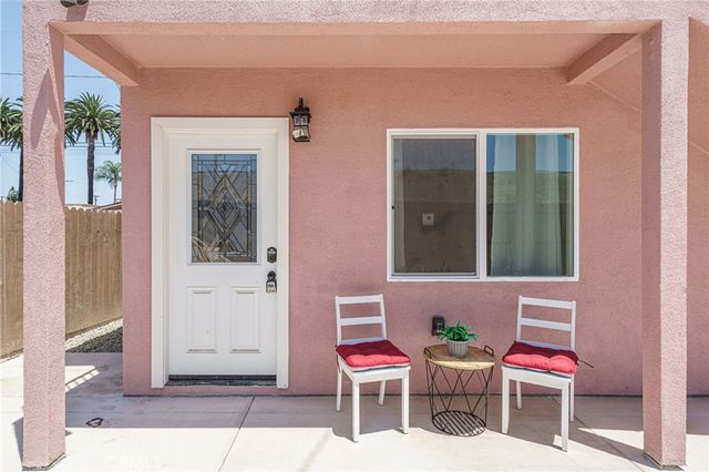 2015 San Francisco Avenue, Long Beach, CA 90806