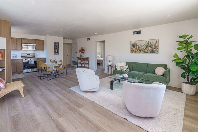 2015 San Francisco Avenue, Long Beach, CA 90806