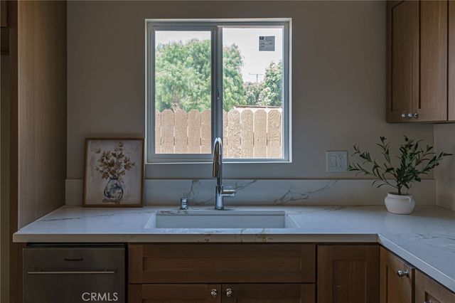 2015 San Francisco Avenue, Long Beach, CA 90806