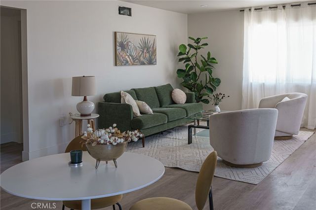 2015 San Francisco Avenue, Long Beach, CA 90806