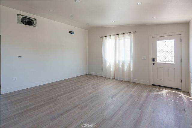 2015 San Francisco Avenue, Long Beach, CA 90806