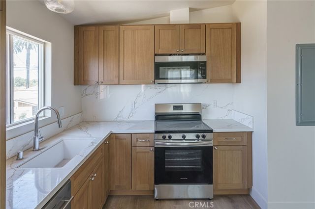 2015 San Francisco Avenue, Long Beach, CA 90806