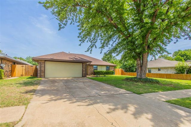 2813 Pinto Trail, Edmond, OK 73012