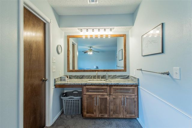 2813 Pinto Trail, Edmond, OK 73012