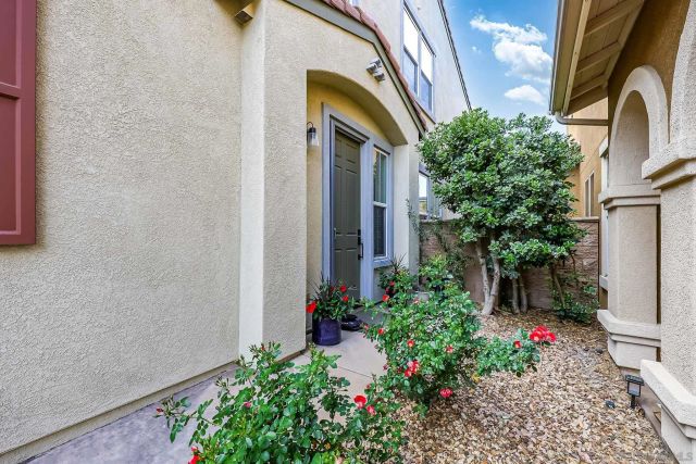 10062 Day Creek Trl, Santee, CA 92071
