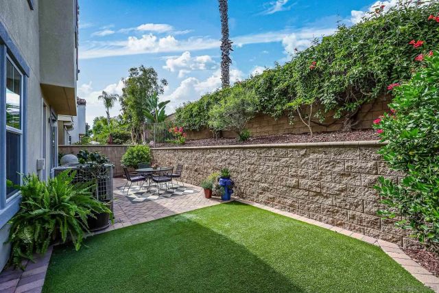 10062 Day Creek Trl, Santee, CA 92071