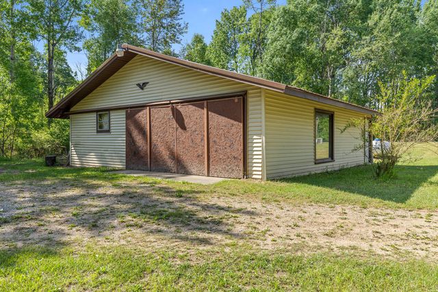 9622 River Bend Drive, Evart, MI 49631