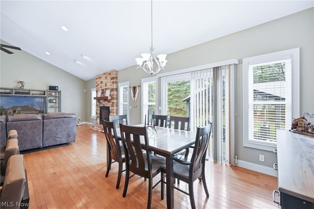 105 Muirfield Drive SE, Howland, OH 44484